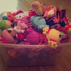 Huge lot of lalaloopsy dolls